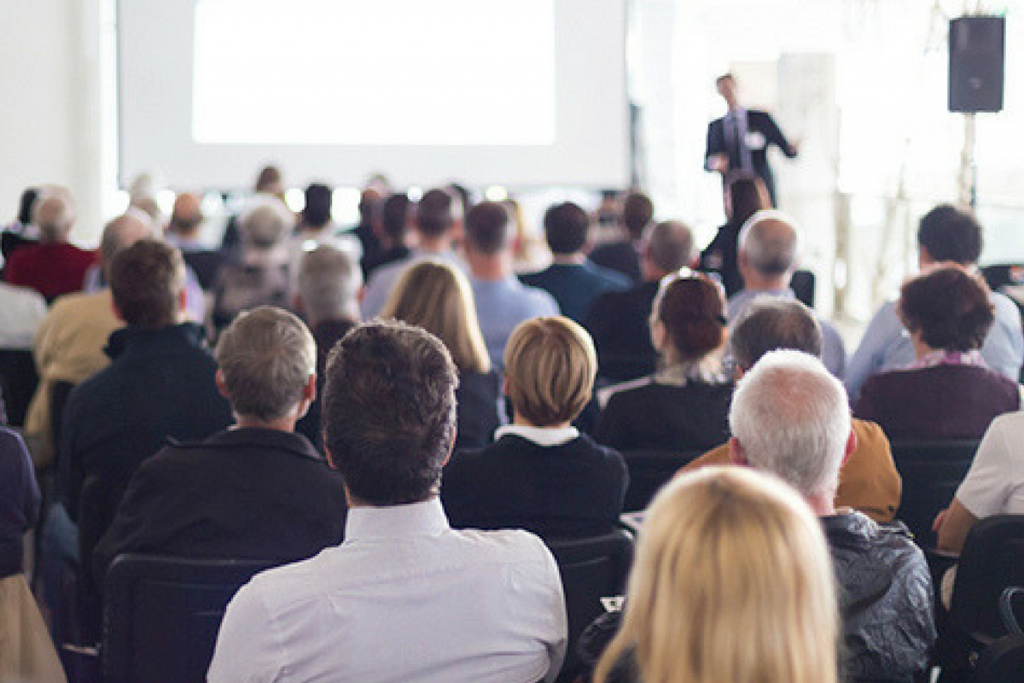 V3 Buying at Auction Buying at Auction